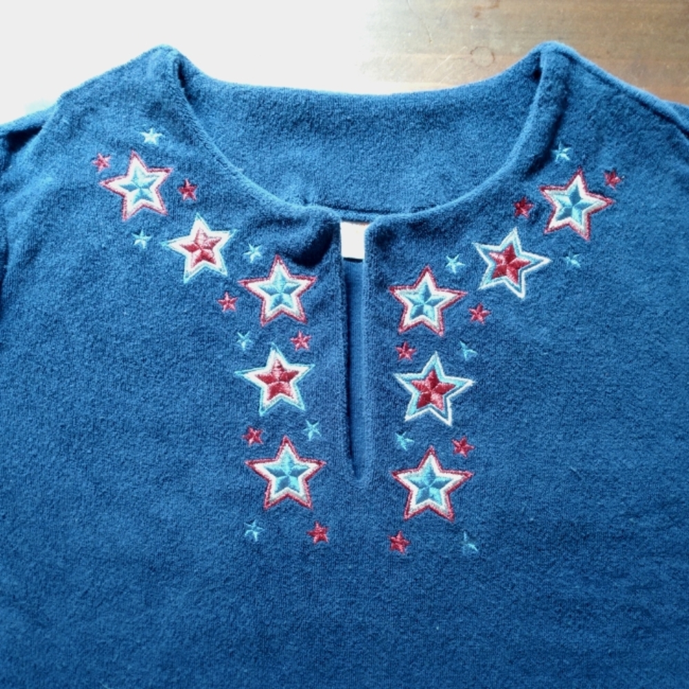Quacker Factory Patriotic Terry Pullover Robe With Star Embroidery - Picture 2 of 7
